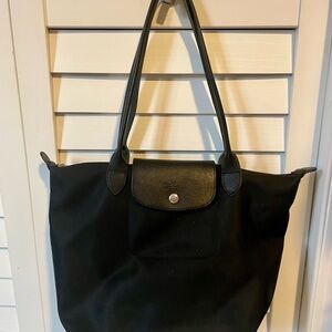 Longchamp Le Pliage Neo M Black Tote Bag Discontinued